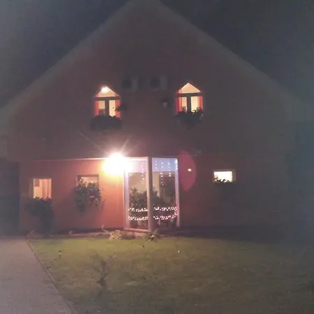 Gasthuis Apartman - Nora Dunajská Streda