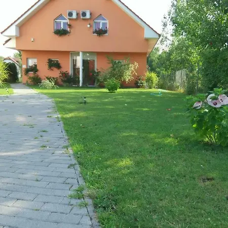 Apartman - Nora 3* Dunajská Streda