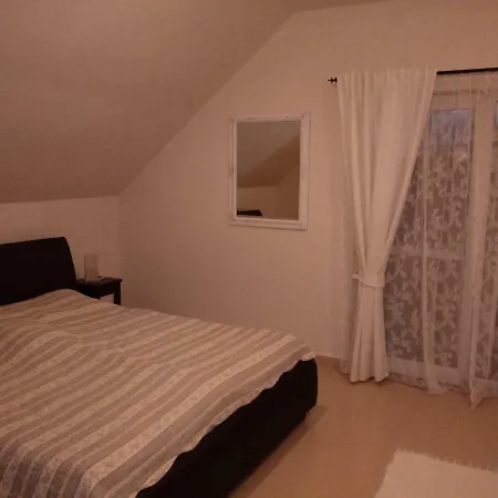 Gasthuis Apartman - Nora Dunajská Streda